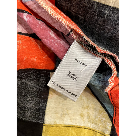 John Mark Colorful Geometric Button-Up Blouse - Picture 11 of 13